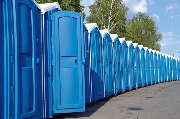 Best Portable bathroom rental  in Mapleton, ND